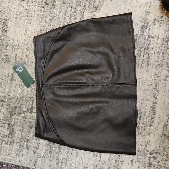 NWT Chocolate Brown Faux Leather Mini Skirt Sz S - Picture 4 of 6